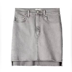 Aritzia Wilfred Free Cut Off Grey Denim Skirt. Jean Mini High-waisted Skirt. Sz4